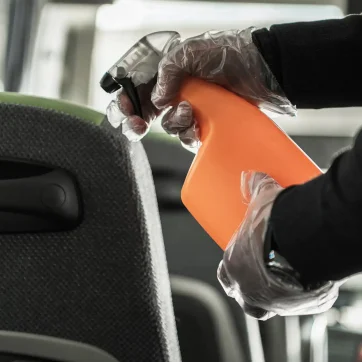 sanitizing-and-cleaning-bus-01 sanitizing-and-cleaning-bus-01